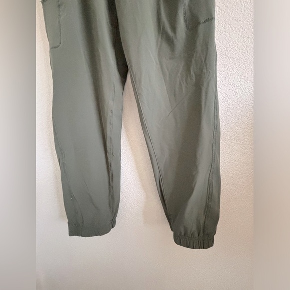 Eddie Bauer fleece lined cargo pants - Picture 3 of 5